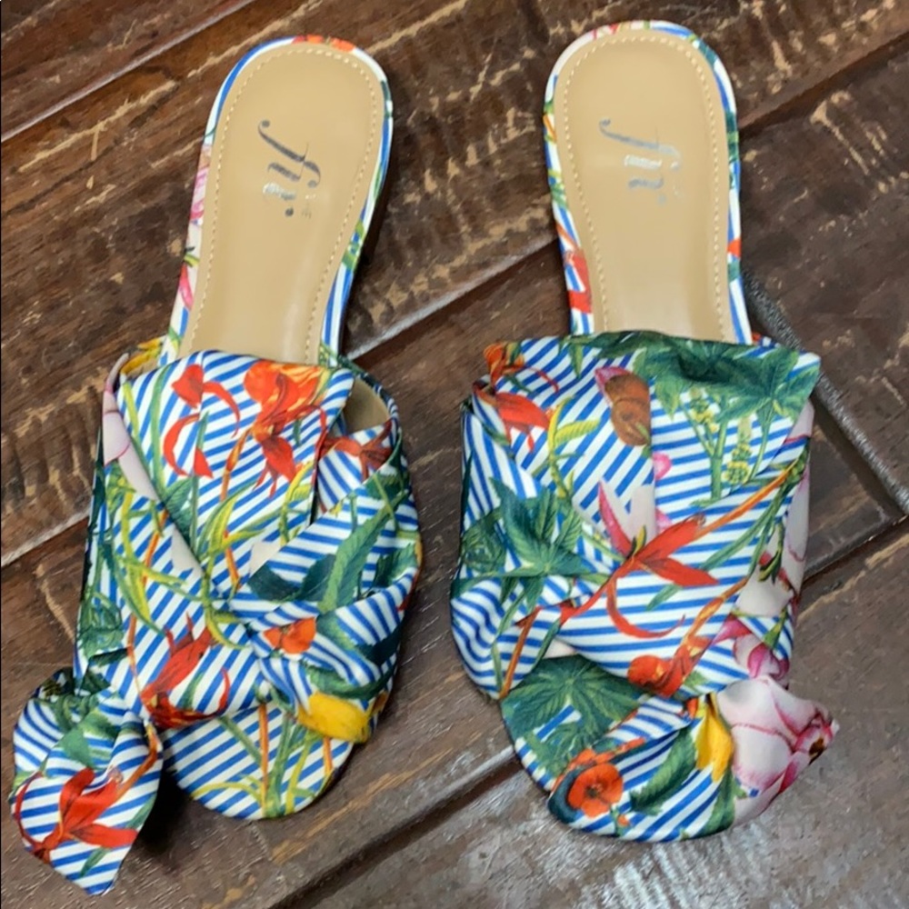 Beachy flats